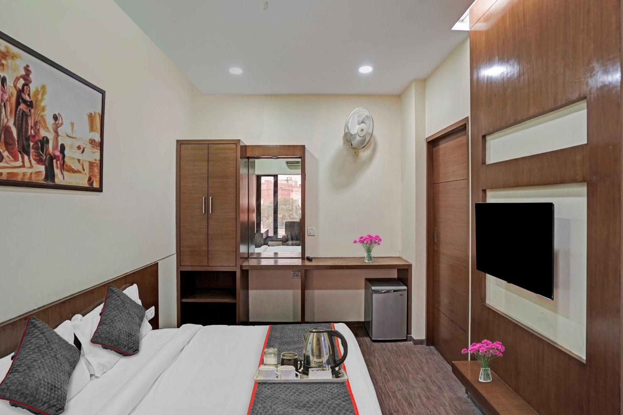 Hotel O Royal Regency 加济阿巴德 外观 照片